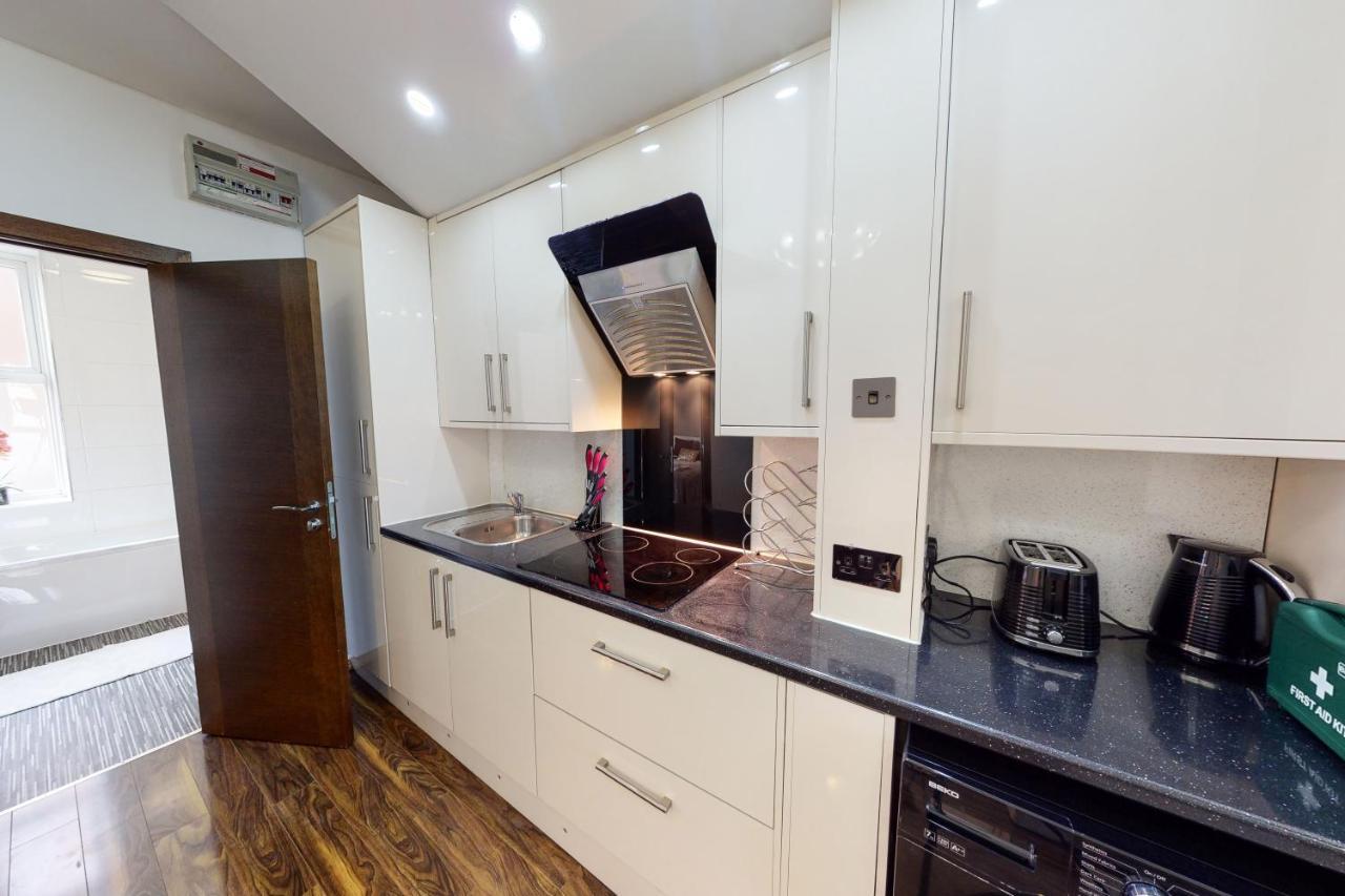 Modern 2 Bed Flat In Paddington Near Hyde Park For Up To 4 People Appartamento Londra Esterno foto